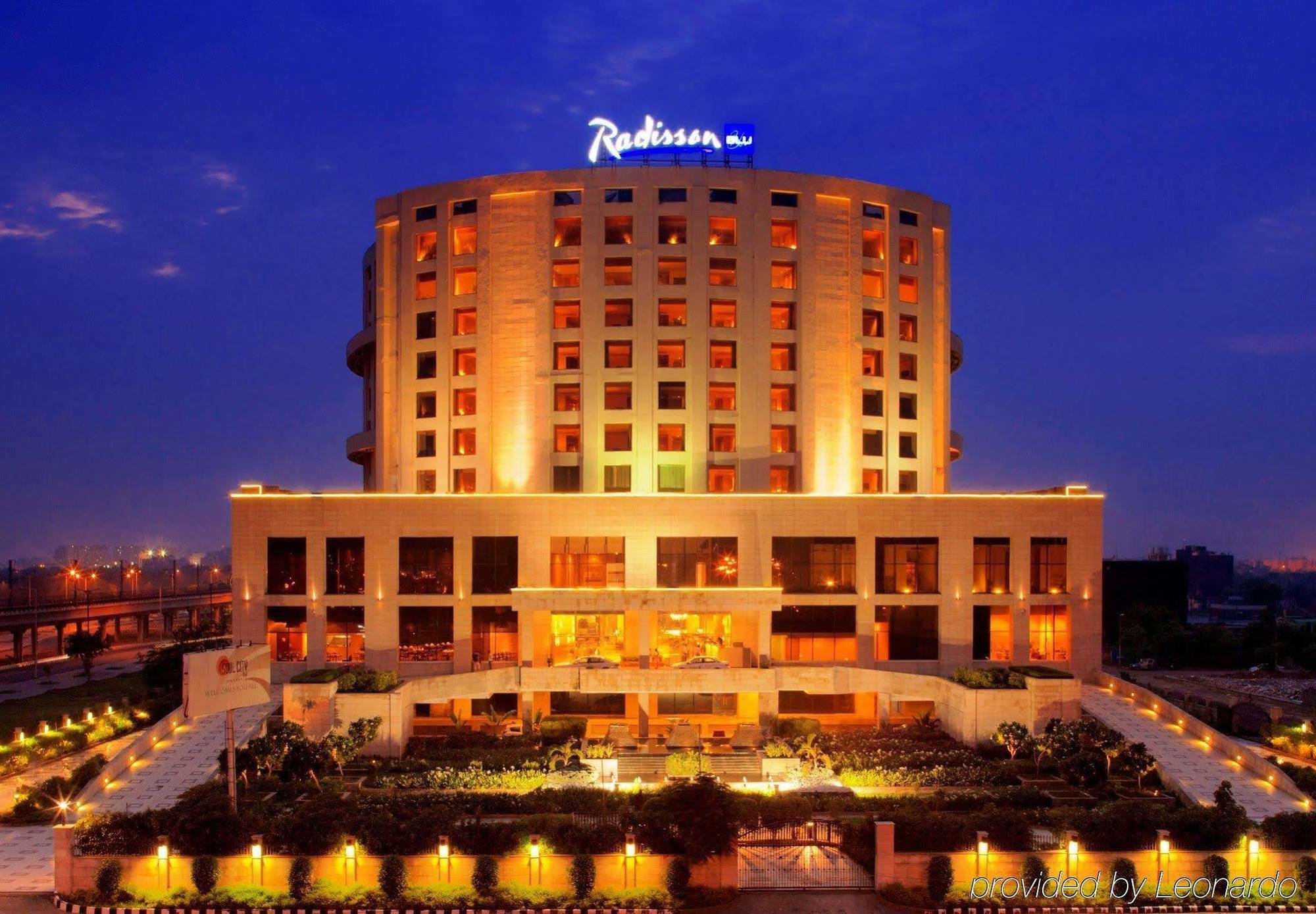 Hotel Radisson Blu New Dwarka 5*